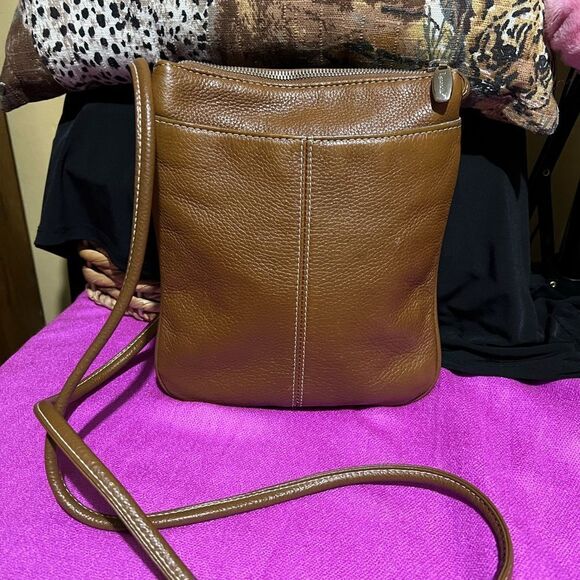 SMALL TIGNANELLO LEATHER SHOULDER BAG - Picture 4 of 4